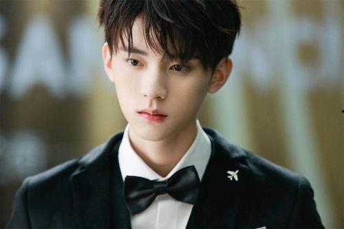 娱乐大爆料周翊然视频播放,揭秘幕后精彩瞬间